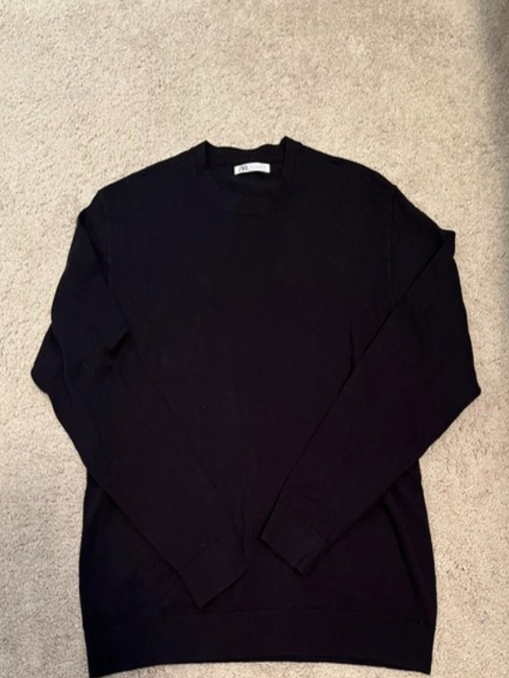 Zara Men's Lightweight Sweater
